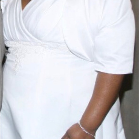 Plus size wedding dress - Picture 2 of 13